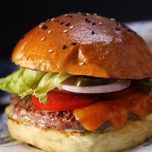 Classic Cheeseburger - Buff