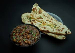 Chole + Kulcha