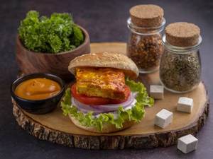Tandoori paneer burger