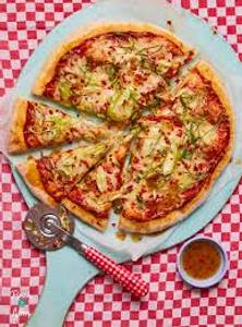 Chicken tikka pizza