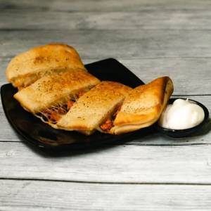 Chicken Stuffed Garlic Bread