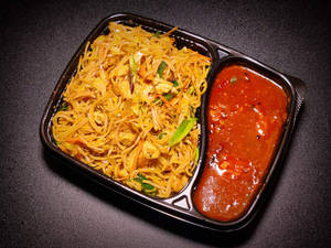 Chicken Schezwan Noodles With Chicken Manchurian Gravy