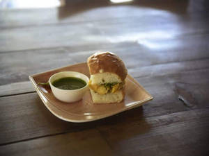 Plain Vada Pav