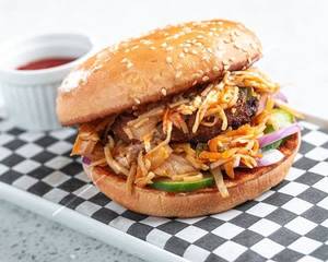 Veg Chowmein Burger
