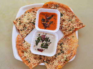 Butter Paneer Dosa (Served with chutney)