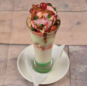 Dry Fruit Queen Ice cream