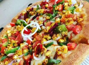 Chatpata Paneer Pizza