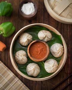 Veg Steamed Momos [6 Pieces]