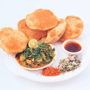Puri Bhaji (4 Pcs)