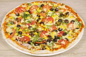 Thin Crust Pizza With 3 Veg Toppings