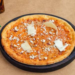Quattro Formaggi Pizza