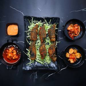 Fried Seaweed Roll (6 Pcs)