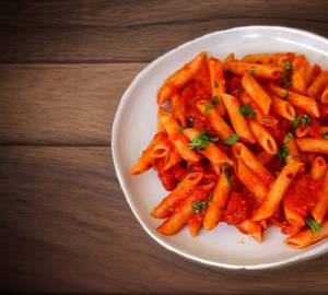 Red sauce in penne pasta
