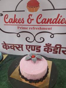 Chocolate Candy Cake 500 Gms