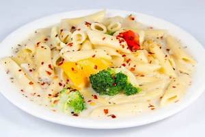 White Sauce Pasta