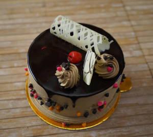 Choco Litchi Cake Egg Less (Half Kg)