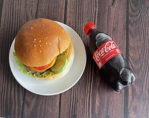 Chicken Premium Burger + 250 Ml Coke