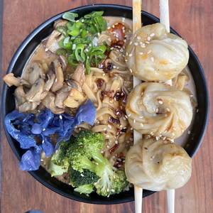 Creamy Coconut Ramen Noodle Bowl