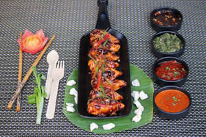 Pan Fried Chicken Hot Garlic Momos