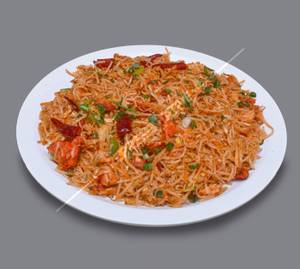 Schezwan chicken noodles