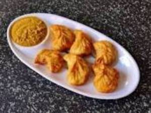 Chicken Cheese Fried Momos [6 Pcs.]