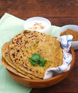 Fresh Aloo Pyaz Paratha (1pc + Curd + Pickle)
