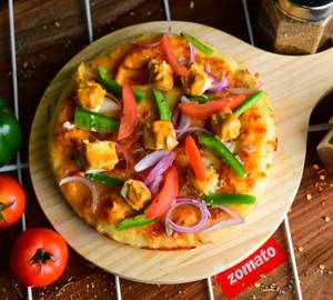 Schezwan Chicken Pizza