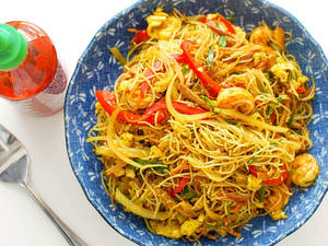 Chicken Singapuri Noodles