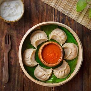 Chicken Steamed Momos [6 Pieces]