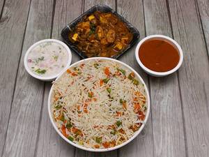 Spl Veg Friedrice With Mushroom Curry