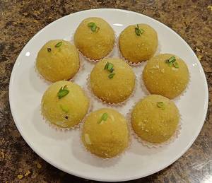 Besan Laddu Desi Ghee