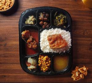 Local Chicken Thali