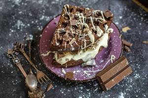 Kitkat White Chocolate Waffle