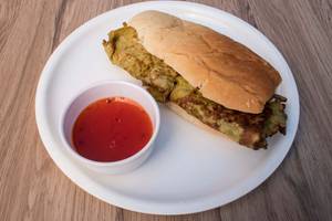 Masala Omelette With Bun