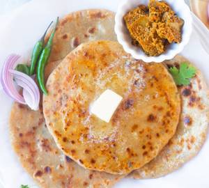 Butter paneer paratha 1pc