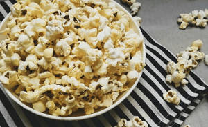 Fresh Butter Pepper Flavour Popcorn 70g