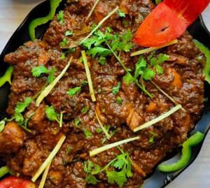 Chicken Tawa Bhuna                                                       