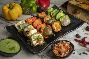 Veg Nawabi Platter [12 Pieces]