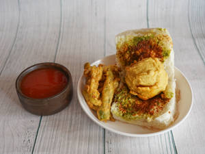Butter Vada pav