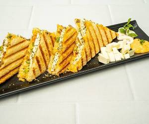 Paneer Mushroom Sandwich 