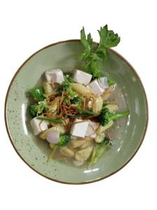 Steamed Chinese Green & Tofu Mild Ginger Sauce