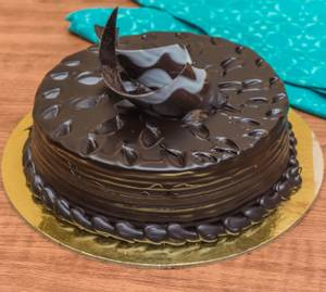Best Ever Chocolate Cake (500 Grams)