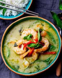 Thai Green Curry King Prawns [fat big juicy prawns]