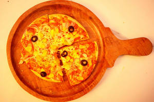 Veg Mozzarlic Special Pizza