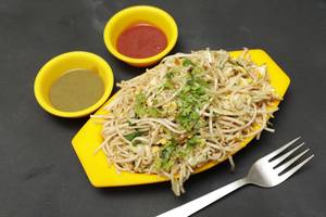 Veg Noodles [ 1/2 Kg ] 