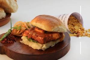 Paneer Butter Masala Pav