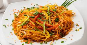 Veg schezwan noodles