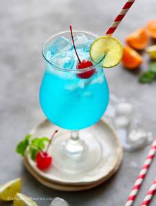 Blue Lagoon Mojito