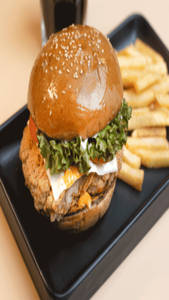 Crispy Fried Chicken Burger