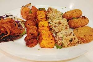 Veg Platter [12 Pcs]